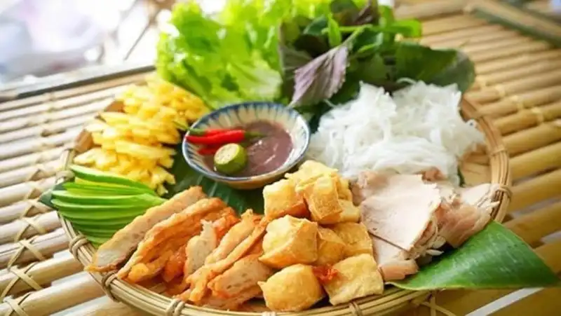 Món ăn truyền thống đặc trưng Hà Nội